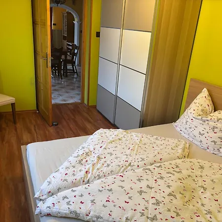 Gasthuis Valentin Vendeghaz Balatonlelle