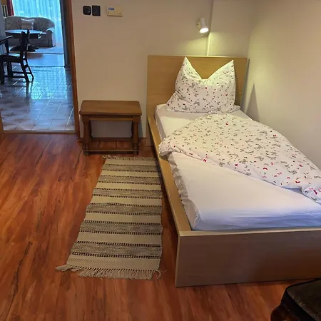 Valentin Vendeghaz 4*